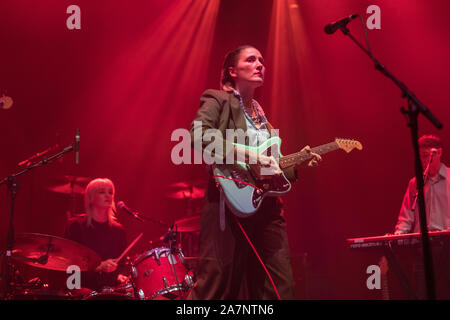 London, Großbritannien. Sonntag, 3. November 2019. Deerhunter auf der Bühne im Roundhouse. Foto: Roger Garfield/Alamy leben Nachrichten Stockfoto