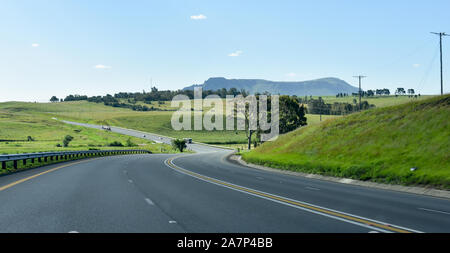 Wicklung Landstraße in Südafrika Stockfoto