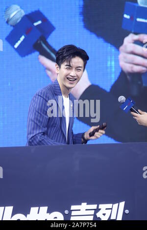 Chinesische Schauspieler Chen Xiao besucht eine Werbeveranstaltung für Gillette in Shanghai, China, 5. August 2019. Stockfoto