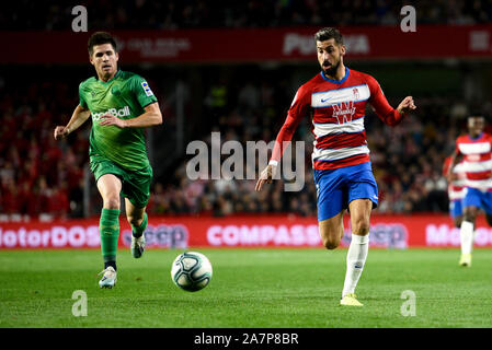 Granada, Spanien. 03 Nov, 2019. Granada CF Player Alvaro Vadillo in Aktion während des Spiels von La Liga Santander zwischen Granada CF und Real Sociedad. (Endstand; Granada CF 1:2 Real Sociedad) Credit: SOPA Images Limited/Alamy Live Nachrichten gesehen Stockfoto