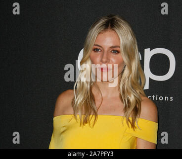 Beverly, Massachusetts, USA. 03 Nov, 2019. Sienna Miller besucht die 23. jährliche Hollywood Film Awards im Beverly Hilton Hotel am November 03, 2019 in Beverly Hills, Kalifornien. Foto: Absturz/imageSPACE/MediaPunch Credit: MediaPunch Inc/Alamy leben Nachrichten Stockfoto