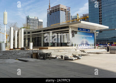 Shenzhen Welt U-Bahn Station Linie 20 im Bau in China Stockfoto