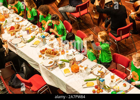 Amsterdam, Niederlande. 04 Nov, 2019. AMSTERDAM, 04-11-2019, Eröffnung Nationaal Schoolontbijt am Koninklijk Concertgebouw in Amsterdam. Credit: Pro Schüsse/Alamy leben Nachrichten Stockfoto