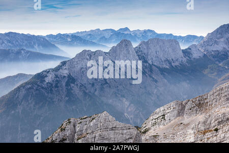 Mountain Range, Berggipfel in Slowenien, ein Blick auf Italien Stockfoto
