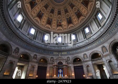 Kopenhagen - MÄRZ 11: Innenansicht der Kirche (Frederik's Kirche) am 11. März in Kopenhagen, Dänemark 2011. Das Wahrzeichen wurde im Jahr abgeschlossen Stockfoto
