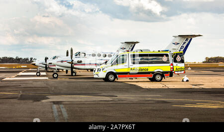 Der Royal Flying Doctors Service und Krankenwagen in Bundaberg, Australien Stockfoto