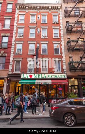 La Mela italienisches Restaurant, Little Italy, New York City, Vereinigte Staaten von Amerika. Stockfoto