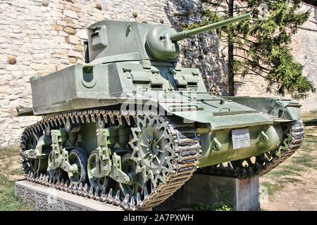 Belgrad, SERBIEN - 15. AUGUST 2012: American light tank Stuart M3 (M3A1) auf der Anzeige im Freien Museum Belgrad, Serbien. Das Museum besteht die Sünde Stockfoto