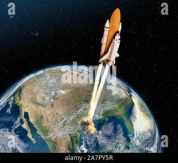 Bewölkt Start der Rakete in starry Weltraum. "Die Elemente dieses Bild von der NASA' eingerichtet Stockfoto