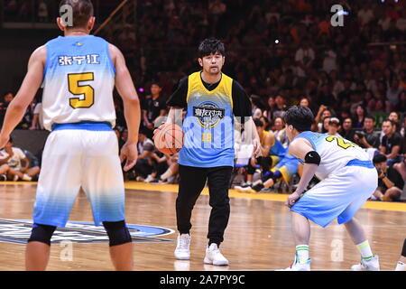 Taiwanesische Sänger und Schauspieler Jay Chou Teil findet in der 3. Jeremy Lin All Star liebe Basketball Spiel in Guangzhou City, South China Guangdong provi Stockfoto