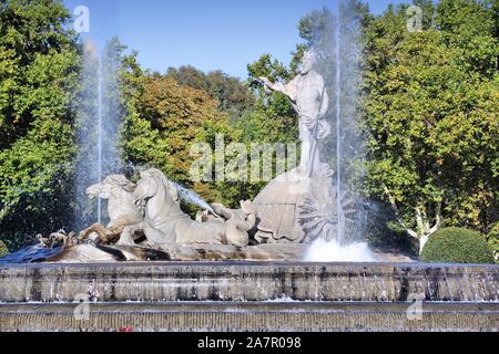 Neptunbrunnen (Fuente de Neptuno) - Denkmal in Madrid, Spanien. Stockfoto