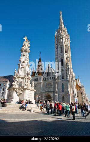 Matthias (Matthias) Kirche und Trinity Square. Burg, Budapest Stockfoto