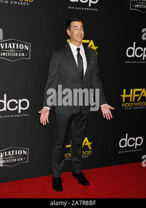 BEVERLY HILLS, Ca - November 03: Rob Riggle besucht die 23. jährliche Hollywood Film Awards im Beverly Hilton Hotel am November 03, 2019 in Beverly Hills, Kalifornien. Stockfoto