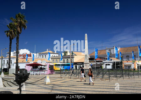 Sportboote in Faro Marina, die Stadt Faro, der Hauptstadt der Algarve, Portugal, Europa Stockfoto