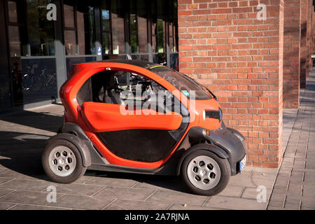 Elektroauto Renault Twizy, Köln, Deutschland das Elektroauto Renault Twizy, Koeln, Deutschland. Stockfoto