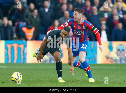 LONDON, VEREINIGTES KÖNIGREICH. NOVEMBER 03 L-R von Leicester City Youri Tielemans und Crystal Palace James McCarthy während der Englischen Premier League zwischen Schrei Stockfoto