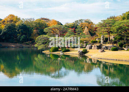 Rikugien Garten im Herbst in Tokio, Japan. Stockfoto