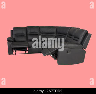 Closeup Leder weiches Sofa auf rosa Hintergrund mit Freistellungspfad isoliert Stockfoto