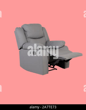 Closeup Leder weiches Sofa auf rosa Hintergrund mit Freistellungspfad isoliert Stockfoto