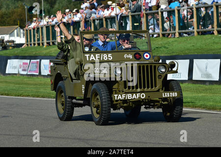 Willys Jeep, D-Day Gedenken, 75. Jahrestag der Landung in der Normandie, Zweiter Weltkrieg, militärische Fahrzeuge, Goodwood Revival 2019, September 201 Stockfoto