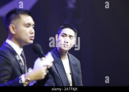 Thailändische Schauspieler, Model und Sänger Thanapob Leeratanakajorn, auch bekannt unter seinem Spitznamen Tor, besucht die 2019 Tor Thanapob Fan Meeting in Chengdu City, Sout Stockfoto