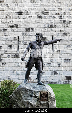 General John Stark Statue in der Schlacht von Bennington Denkmal, Bennington, Vermont, USA. Stockfoto