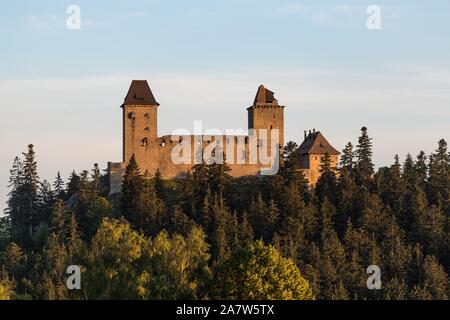 Kasperk ist ein Schloss in den Foothills Sumava in der Nähe der Stadt Kasperske Hory im Bezirk Klatovy. Stockfoto