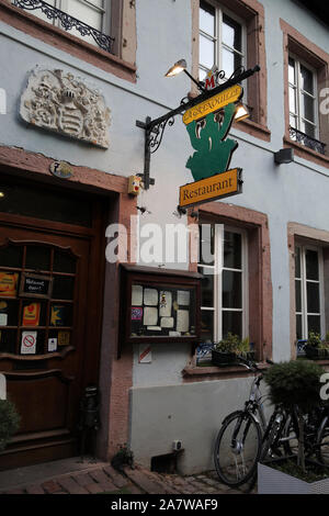 La Grenouille Restaurant, Riquewihr, Elsass, Frankreich Stockfoto