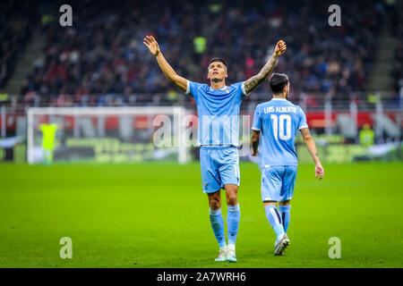 Mailand, Italien. 3 Nov, 2019. joaquin Correa (SS Lazio) während der AC Mailand vs S.S. Lazio, italienische Fußball Serie A Männer Meisterschaft in Mailand, Italien, 03.November 2019 - LPS/Fabrizio Carabelli Credit: Fabrizio Carabelli/LPS/ZUMA Draht/Alamy leben Nachrichten Stockfoto