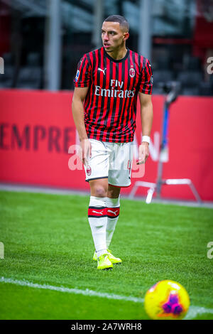 Mailand, Italien. 3 Nov, 2019. leo Duarte (ac mailand) beim AC Mailand vs S.S. Lazio, italienische Fußball Serie A Männer Meisterschaft in Mailand, Italien, 03.November 2019 - LPS/Fabrizio Carabelli Credit: Fabrizio Carabelli/LPS/ZUMA Draht/Alamy leben Nachrichten Stockfoto