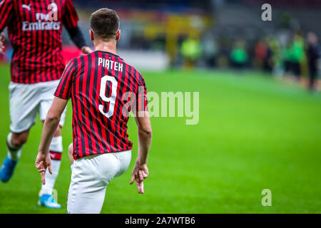 Mailand, Italien. 3 Nov, 2019. krzysztof Piatek (ac mailand) beim AC Mailand vs S.S. Lazio, italienische Fußball Serie A Männer Meisterschaft in Mailand, Italien, 03.November 2019 - LPS/Fabrizio Carabelli Credit: Fabrizio Carabelli/LPS/ZUMA Draht/Alamy leben Nachrichten Stockfoto