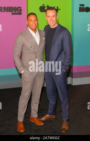 Don Zitrone und Tim Malone teilnehmen, um die Apple TV+' die Morning Show" Weltpremiere auf David Geffen Hall in New York City. Stockfoto