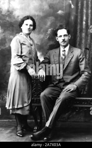 Polnische Einwanderer nach Amerika Mann und Frau ca. 1920 s Stockfoto