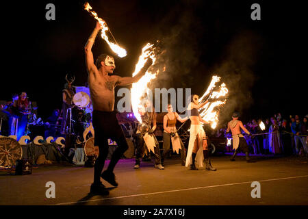 Parade der verlorenen Seelen, Feuershow, Vancouver, British Columbia, Kanada Stockfoto