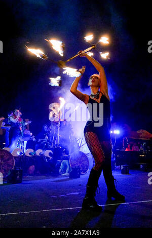 Parade der verlorenen Seelen, Feuershow, Vancouver, British Columbia, Kanada Stockfoto