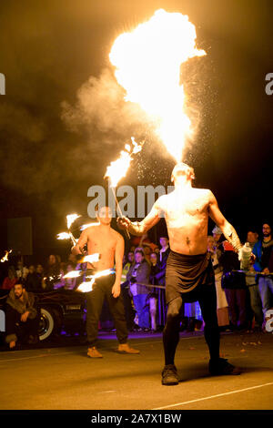 Parade der verlorenen Seelen, Feuershow, Vancouver, British Columbia, Kanada Stockfoto