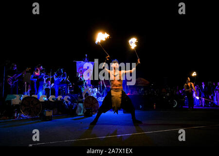 Parade der verlorenen Seelen, Feuershow, Vancouver, British Columbia, Kanada Stockfoto