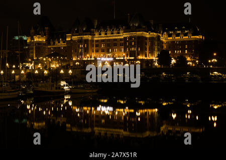 Stadtlichter des Empress Hotels in Victoria, British Columbia, Kanada Stockfoto