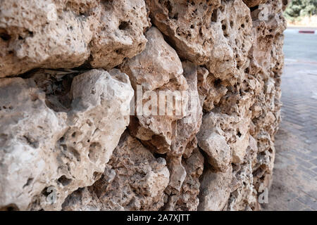 Hintergrund der Berg Steine. Großen Felsen auf dem Berg. Die Oberfläche der Steine. Stein -Textur Stockfoto