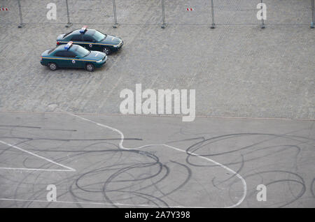 KHARKOV, UKRAINE - Oktober 20, 2019: Autos der nationalen Polizei der Ukraine, allgemein Polizei verkürzt wird, der nationalen Service der Ukraine. Die Agentur i Stockfoto