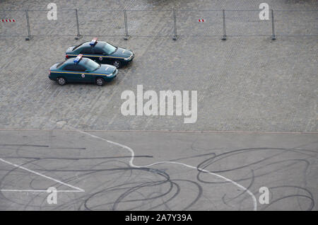 KHARKOV, UKRAINE - Oktober 20, 2019: Autos der nationalen Polizei der Ukraine, allgemein Polizei verkürzt wird, der nationalen Service der Ukraine. Die Agentur i Stockfoto