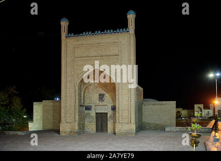 Beleuchtete Magok-i-Attari Moschee, Buchara, Usbekistan, in Zentralasien Stockfoto