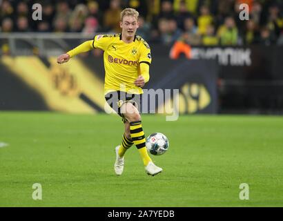 Dortmund, Deutschland. 02 Nov, 2019. firo: 02.11.2019, Fußball, Fussball: 1. Bundesliga: BVB Borussia Dortmund - VfL Wolfsburg Single Action, Julian Brandt | Verwendung der weltweiten Kredit: dpa/Alamy leben Nachrichten Stockfoto