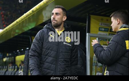 Dortmund, Deutschland. 02 Nov, 2019. firo: 02.11.2019, Fußball, Fussball: 1. Bundesliga: BVB Borussia Dortmund - VfL Wolfsburg auf der Bank, Paco Alcacer | Verwendung der weltweiten Kredit: dpa/Alamy leben Nachrichten Stockfoto