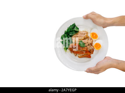 Hand, geschmortes Schweinefleisch Bein auf Reis auf weißem Hintergrund. Lecker essen, kalorienreiche Lebensmittel, Fast Food, haben viele Fett. Stockfoto