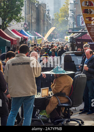 Brick Lane Markt am Sonntag im East End von London Shoreditch Bereich Stockfoto