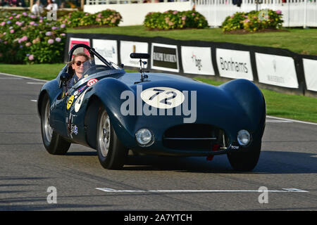 Katarina Kyvalova, Cooper Jaguar T33, Peter Collins Trophy, ein Rennen