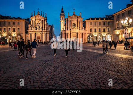 Italien Piemont Turin - Piazza San Carlo - Kirche Santa Cristina, der nach links und Kirche San Carlo nach rechts Stockfoto