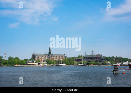 Stockholm Museum, Ansicht des Nordiska Museet (links) und das Vasamuseet, zwei Museen entlang dem westlichen Ufer der Insel Djurgården in Stockholm. Stockfoto