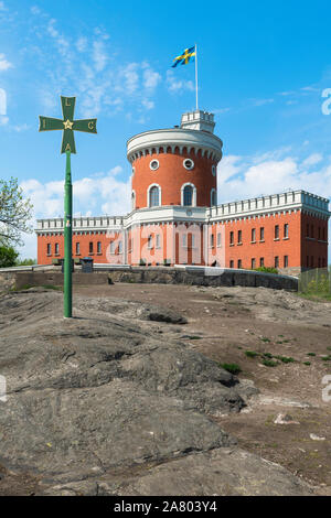 Stockholm, Blick auf die kastellet Kastellet Zitadelle Gebäude mit DEM ZWEITEN WELTKRIEG schwedische Air Defence Association Emblem vorne, Kastelholmen, Stockholm Stockfoto